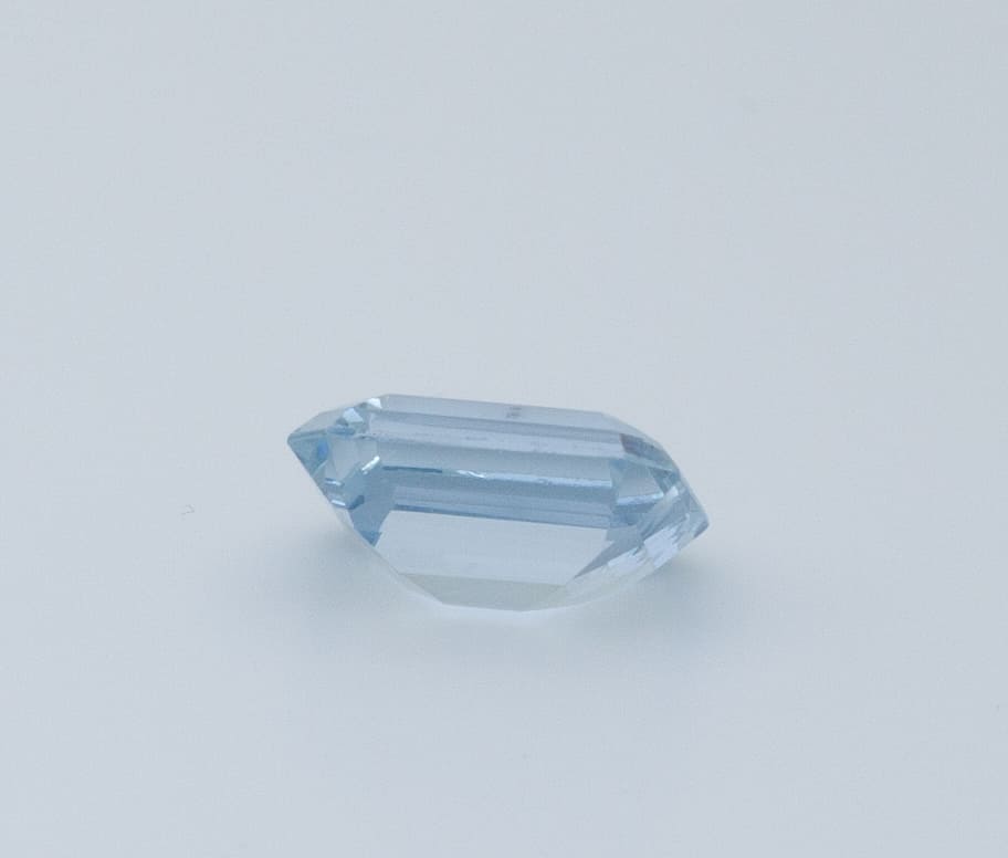 6.5ct Light Blue Spinel Flawless (fl) Emerald Shape (10x11.09x5.9 mm) Unheated gemstone from Sri Lanka