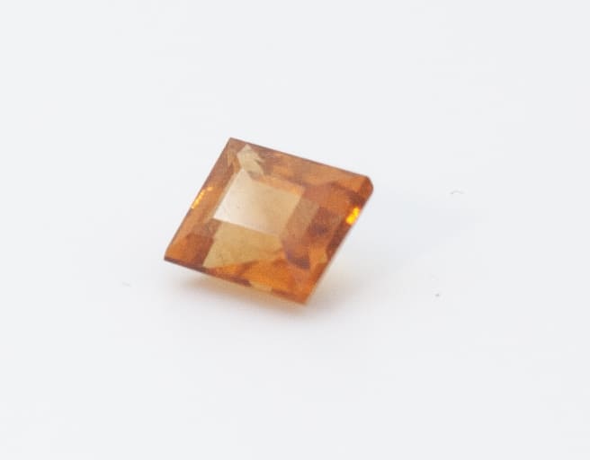 1.2ct Orange Citrine VVS Asscher Shape (5.9x5.3x3.9 mm) Unheated gemstone from Sri Lanka