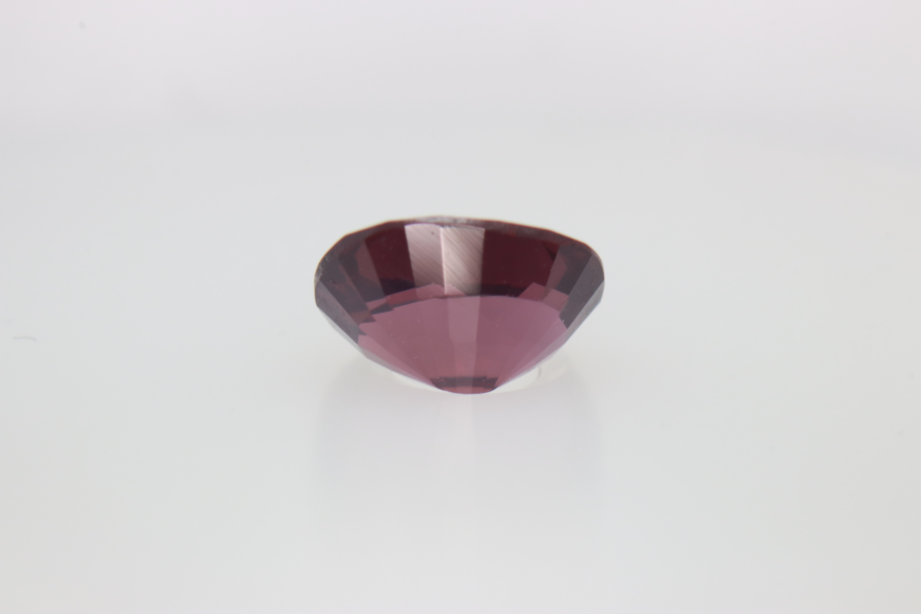 1.05ct Deep Pink Spinel VVS Oval Shape (6.6x5.4x3.8 mm) Unheated gemstone from Sri Lanka