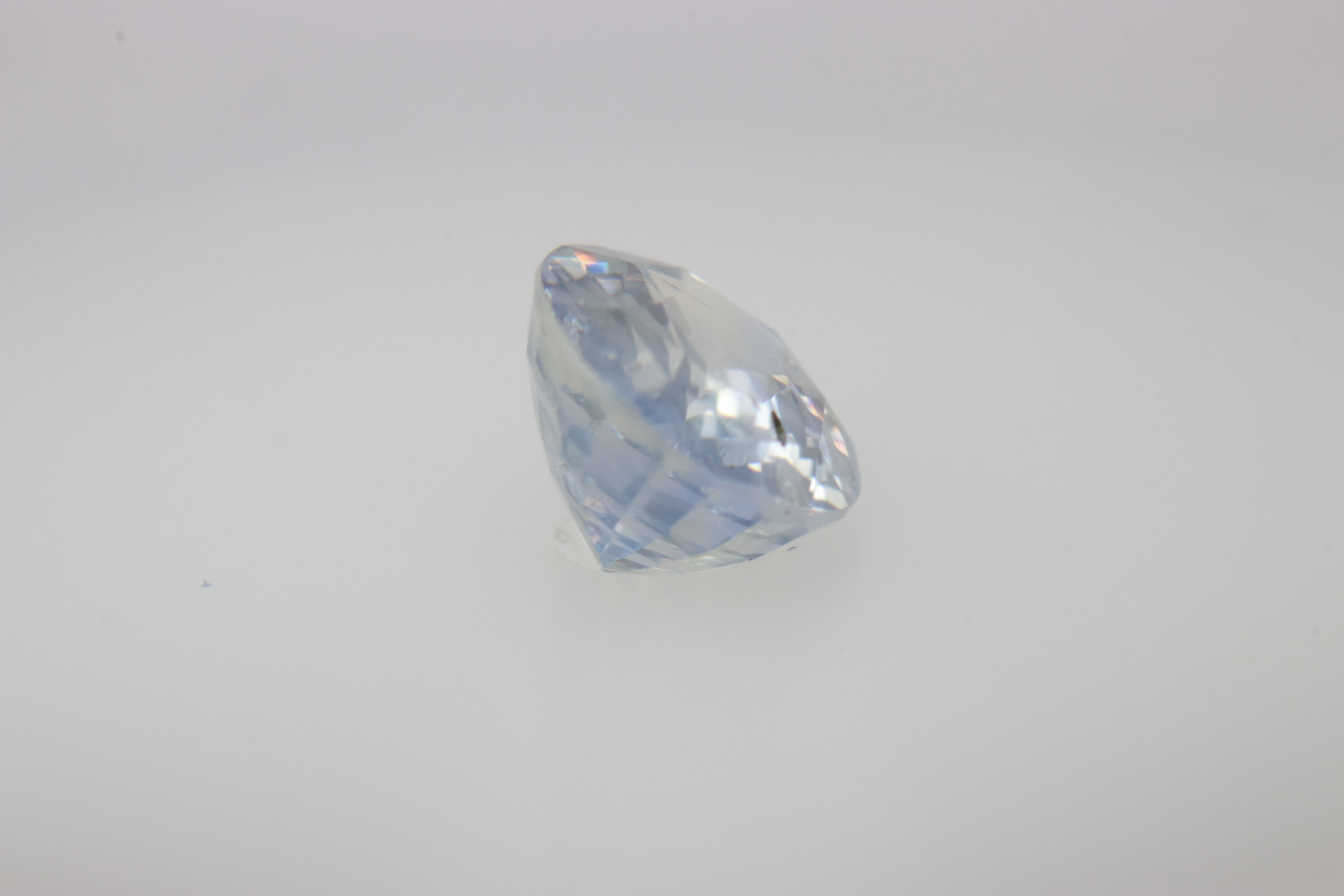1.5ct Alice Blue Sapphire Vs1 Oval Shape (7.6x5.8x3.8 mm) Unheated gemstone from Sri Lanka
