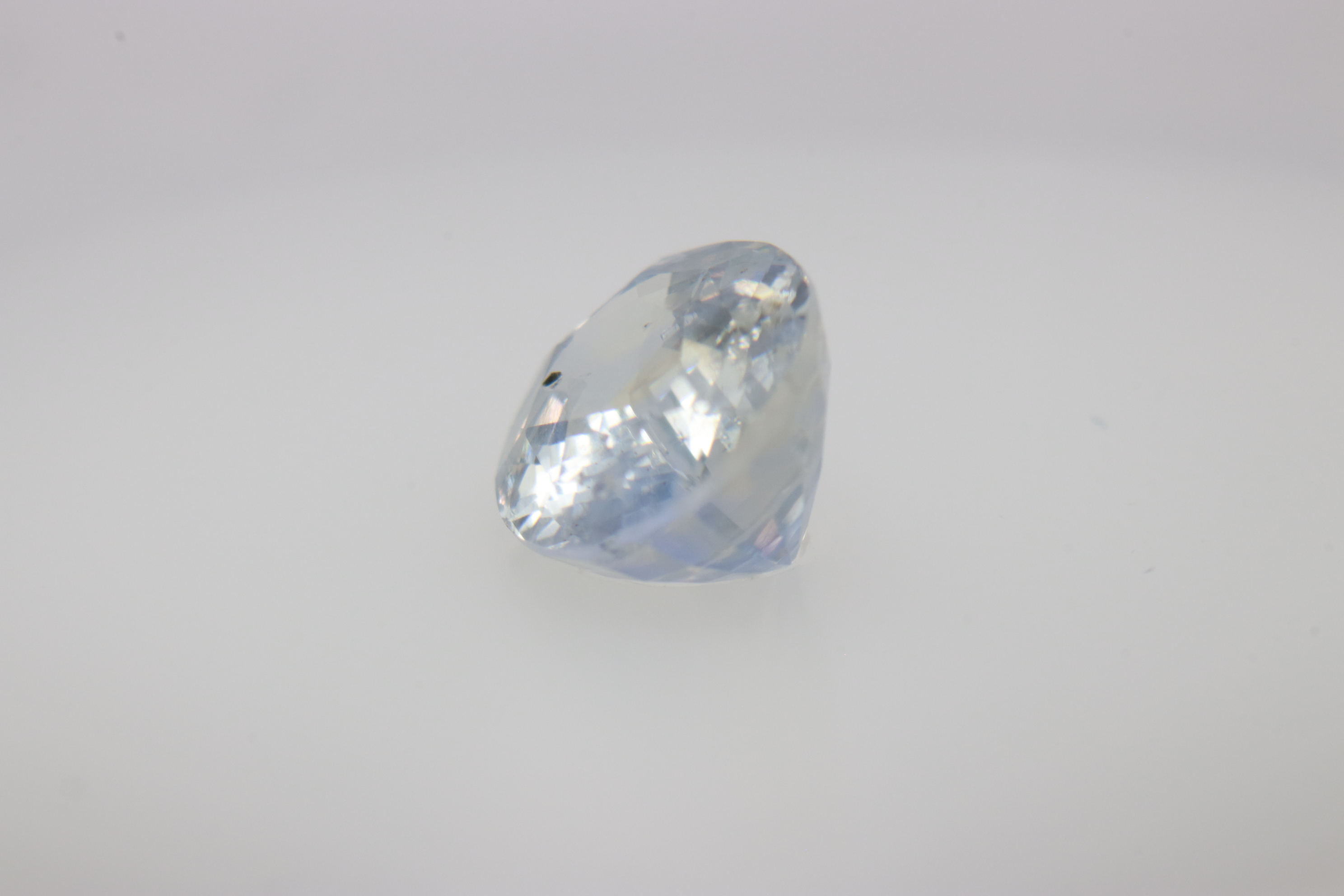 1.5ct Alice Blue Sapphire Vs1 Oval Shape (7.6x5.8x3.8 mm) Unheated gemstone from Sri Lanka