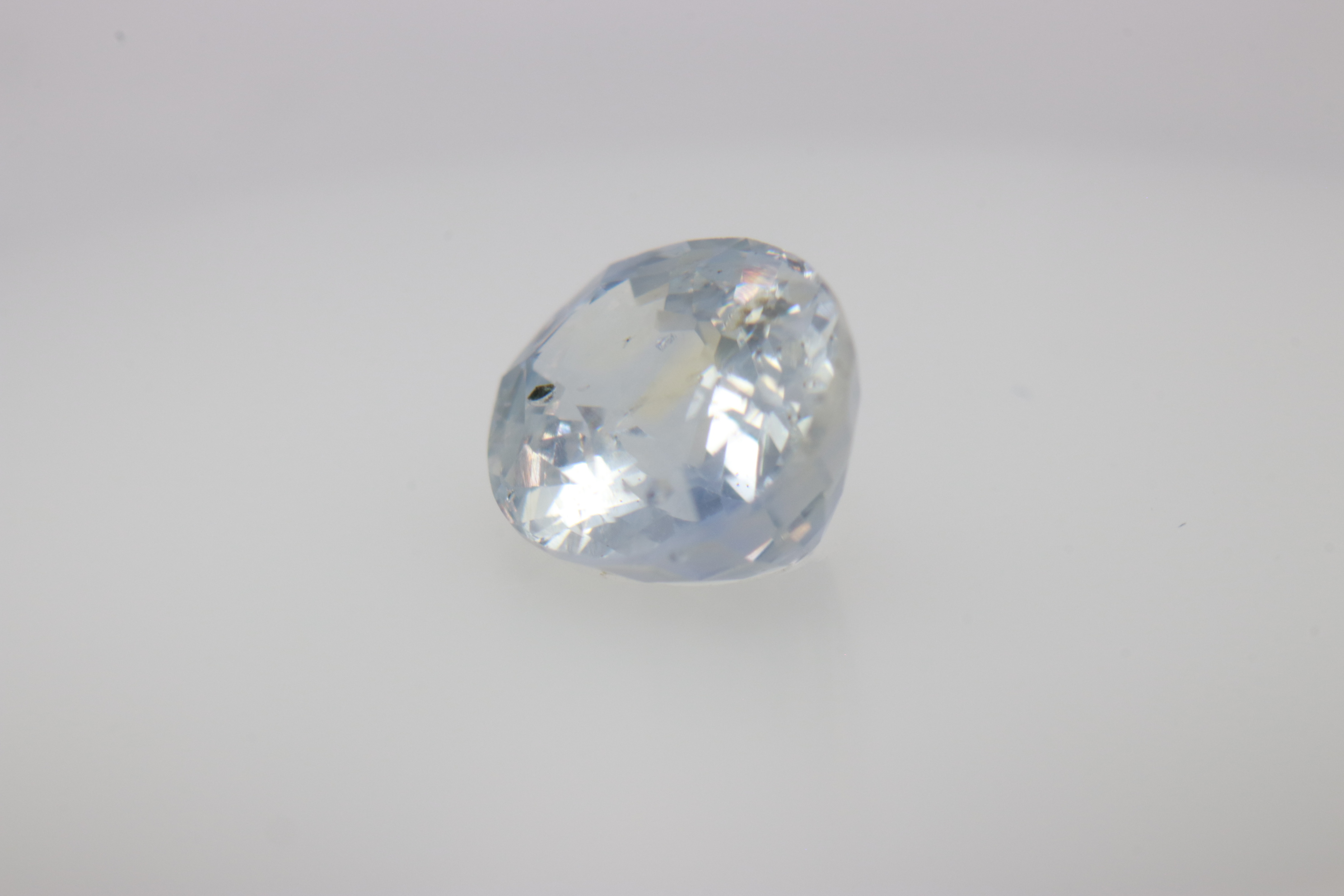 1.5ct Alice Blue Sapphire Vs1 Oval Shape (7.6x5.8x3.8 mm) Unheated gemstone from Sri Lanka