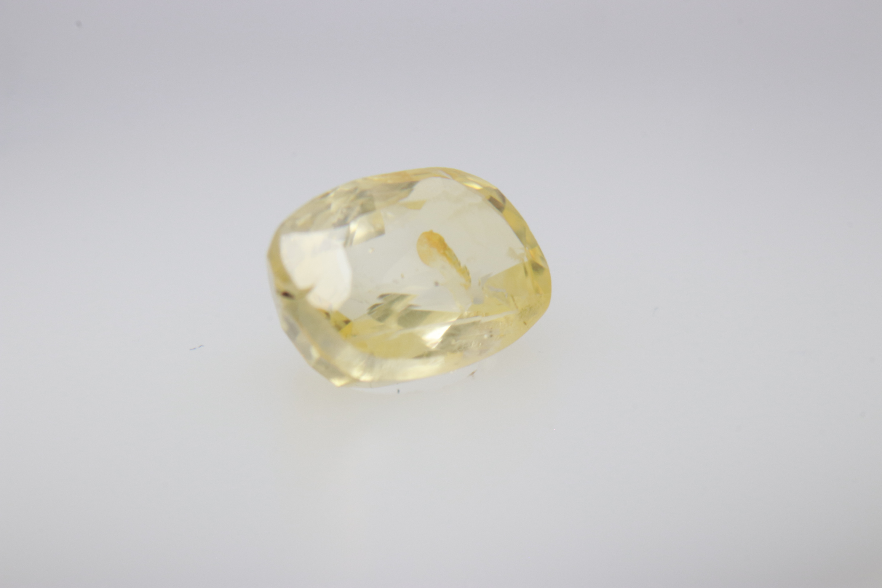 1.3ct Yellow Sapphire VVS1 Emerald Shape (6.7x5.2x3.6 mm) Unheated gemstone from Sri Lanka