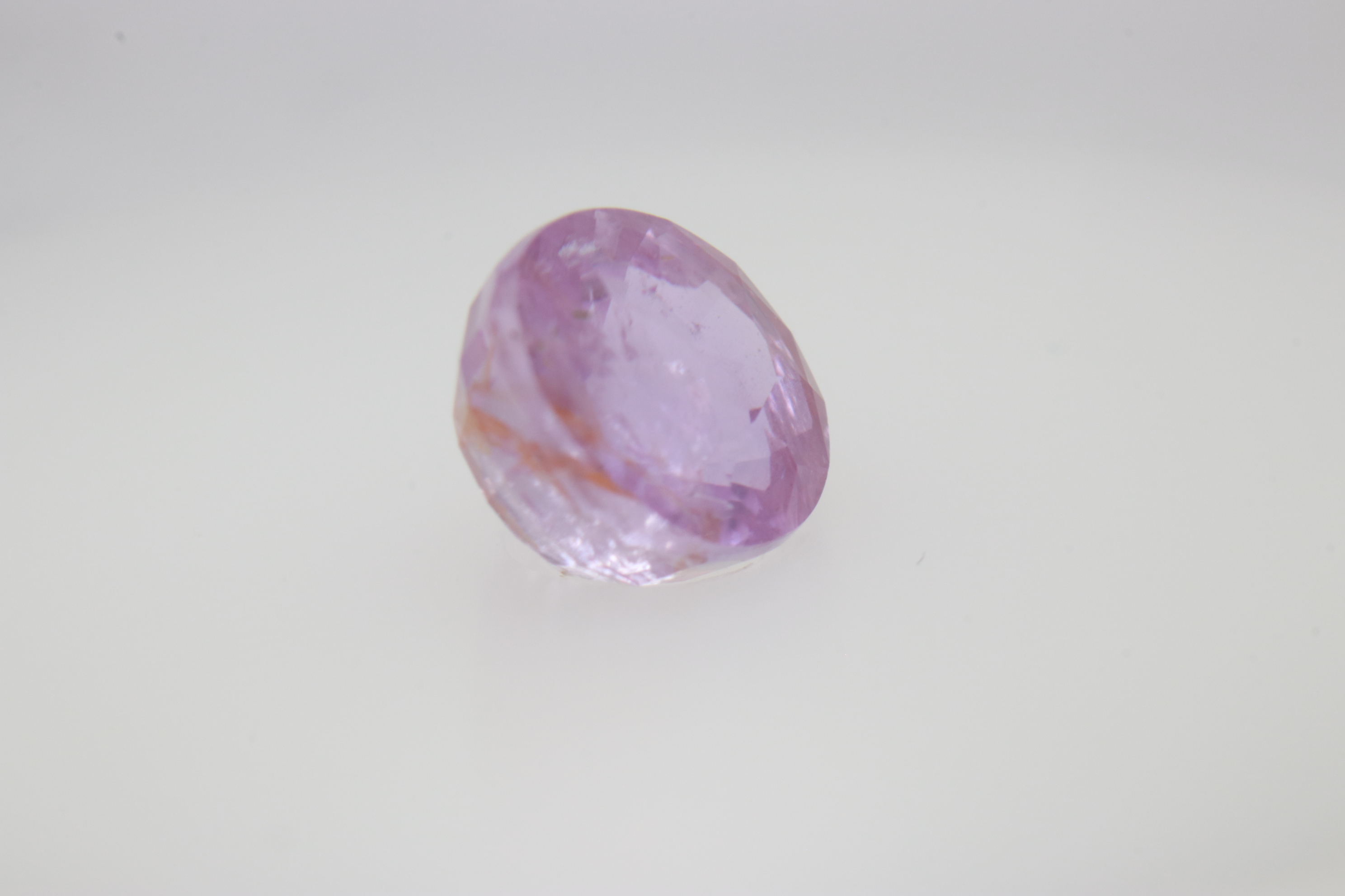 1.6ct Light Pink Padparadscha VVS1 Oval Shape (6.6x5.9x4.2 mm) Unheated gemstone from Sri Lanka