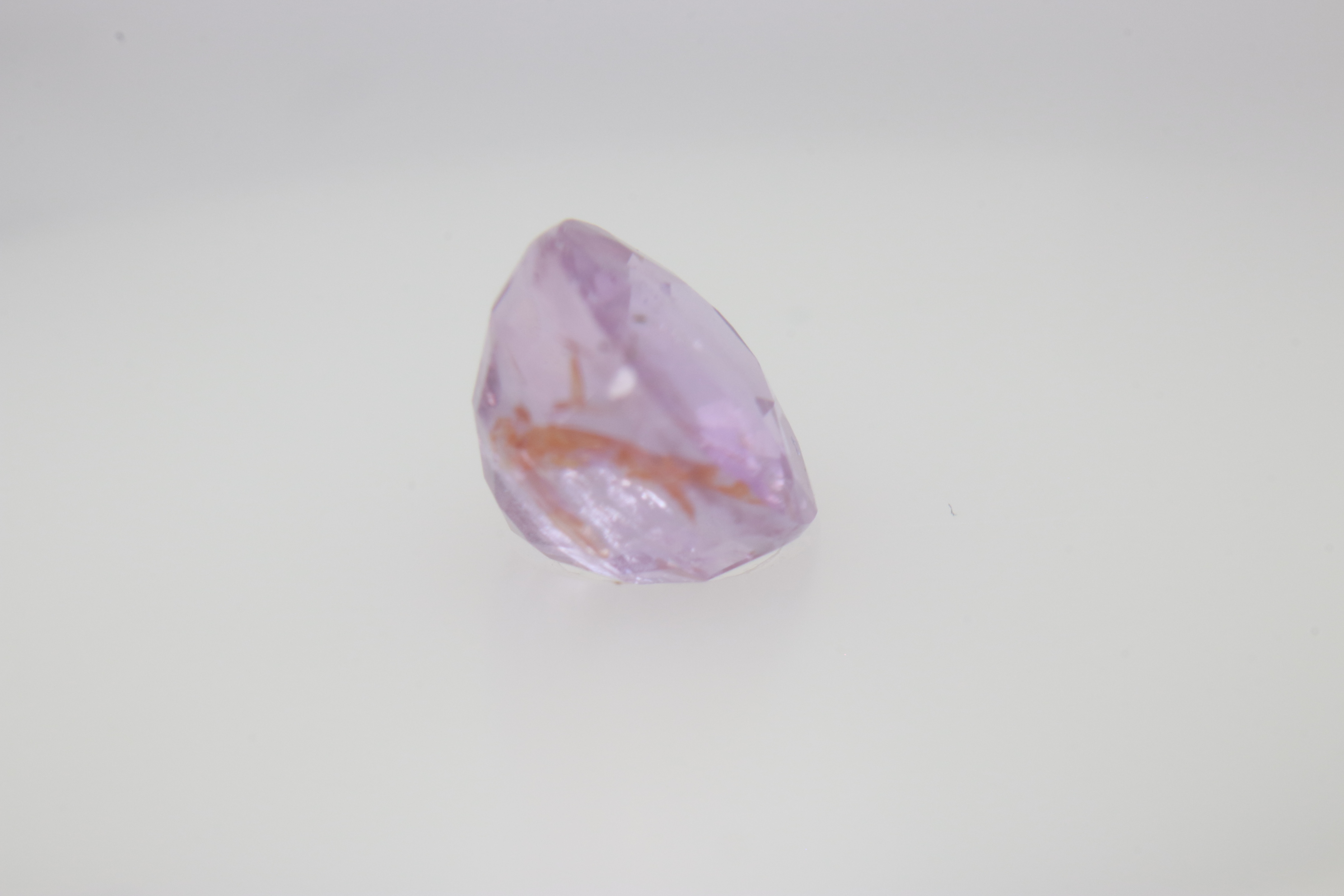 1.6ct Light Pink Padparadscha VVS1 Oval Shape (6.6x5.9x4.2 mm) Unheated gemstone from Sri Lanka