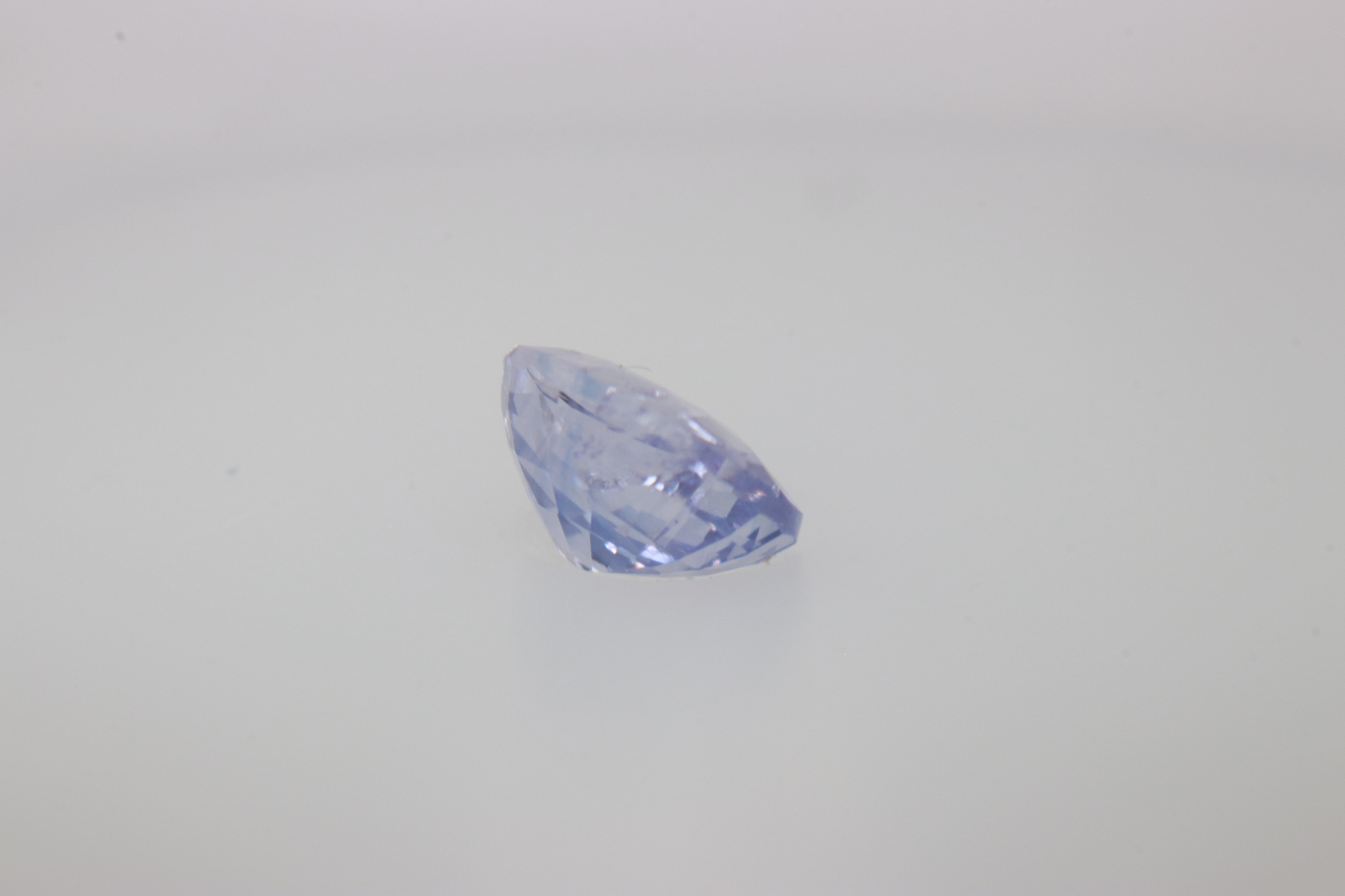 0.8ct Alice Blue Sapphire VVS Oval Shape (5.9x4.8x2.8 mm) Unheated gemstone from Sri Lanka