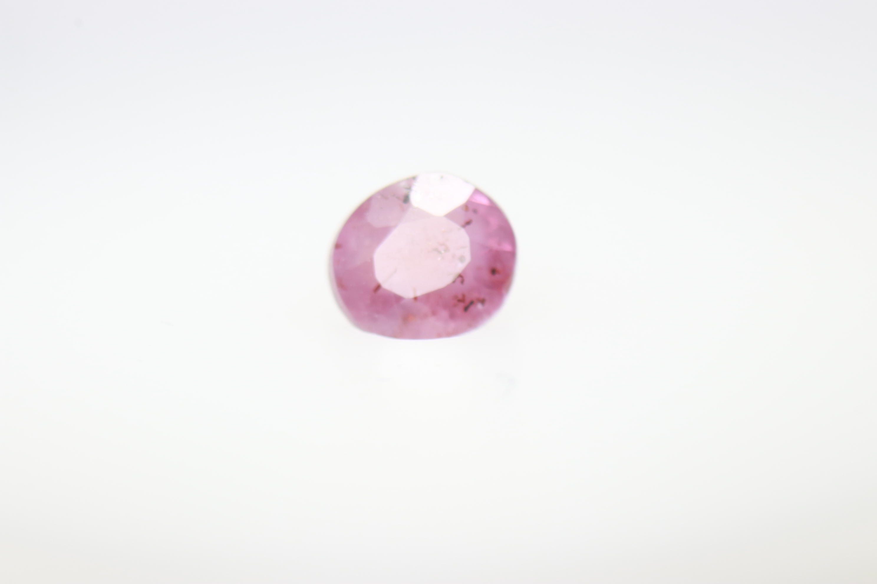 0.5ct Alice Blue Padparadscha SI1 Oval Shape (4.9x3.8x2.8 mm) Unheated gemstone from Sri Lanka