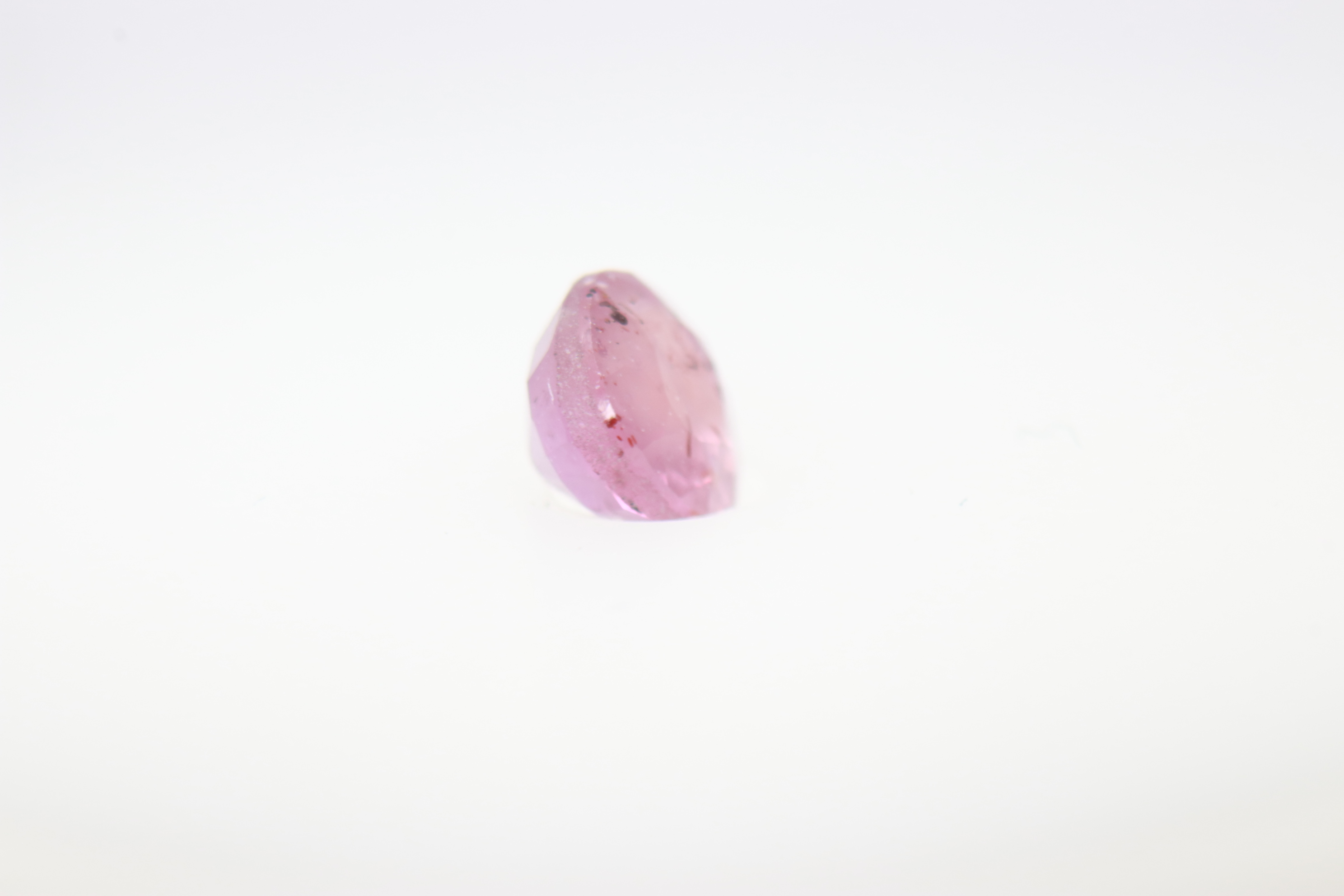 0.5ct Alice Blue Padparadscha SI1 Oval Shape (4.9x3.8x2.8 mm) Unheated gemstone from Sri Lanka