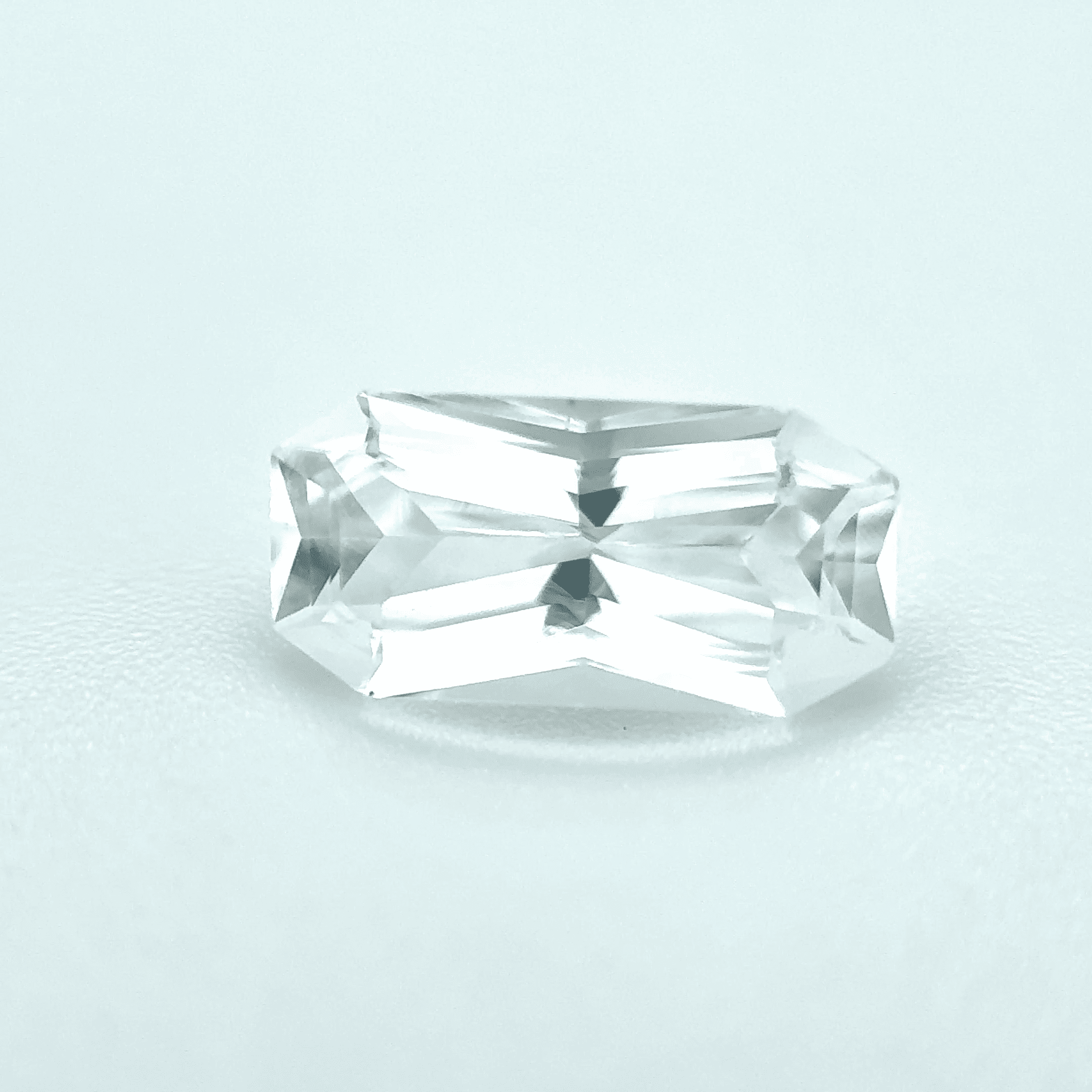 1.8ct White Sapphire VVS Emerald Shape (9.3x4.5x4 mm) Unheated gemstone from Sri Lanka