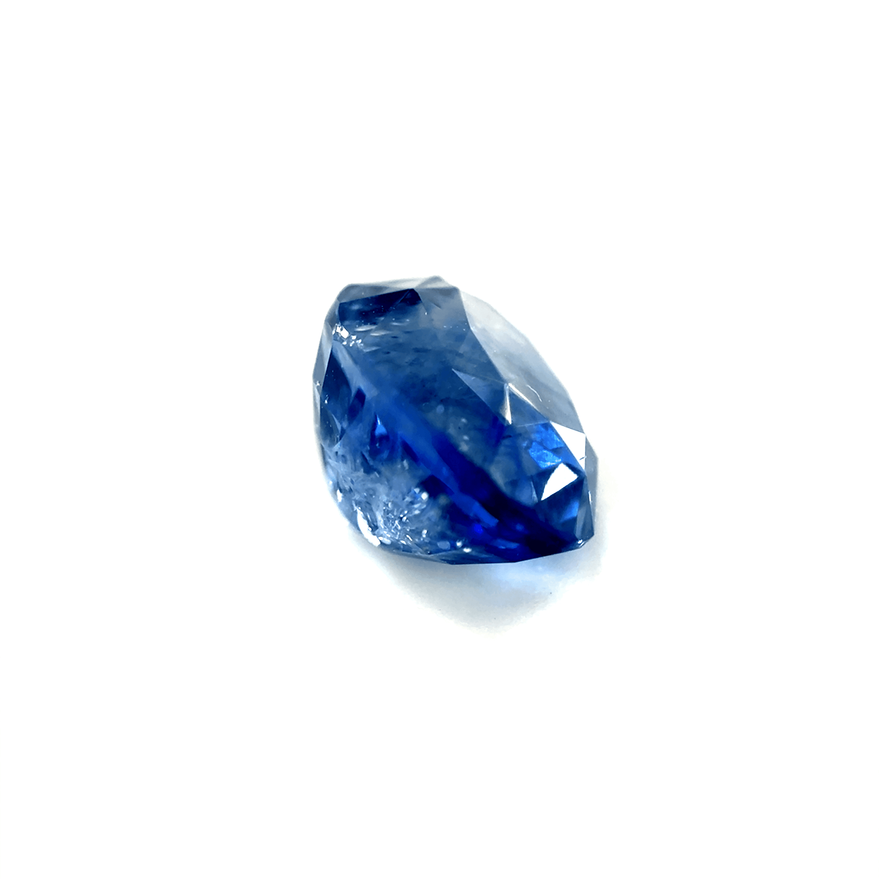 3.0ct Cornflower Blue Sapphire VSI Oval Shape (8.5x7.5x5.6 mm) Unheated gemstone from Sri Lanka