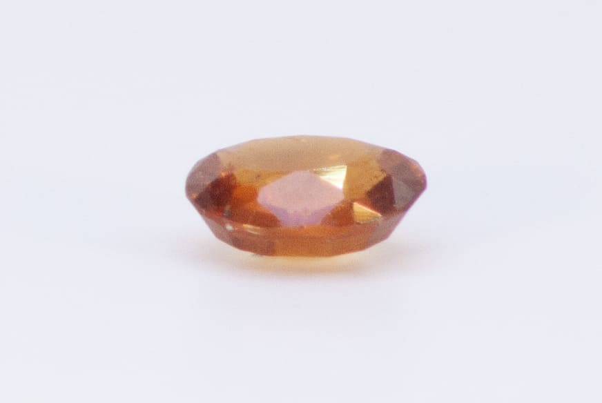 2ct Orange Citrine VVS Oval Shape (8.8x7.3x3.9 mm) Unheated gemstone from Sri Lanka