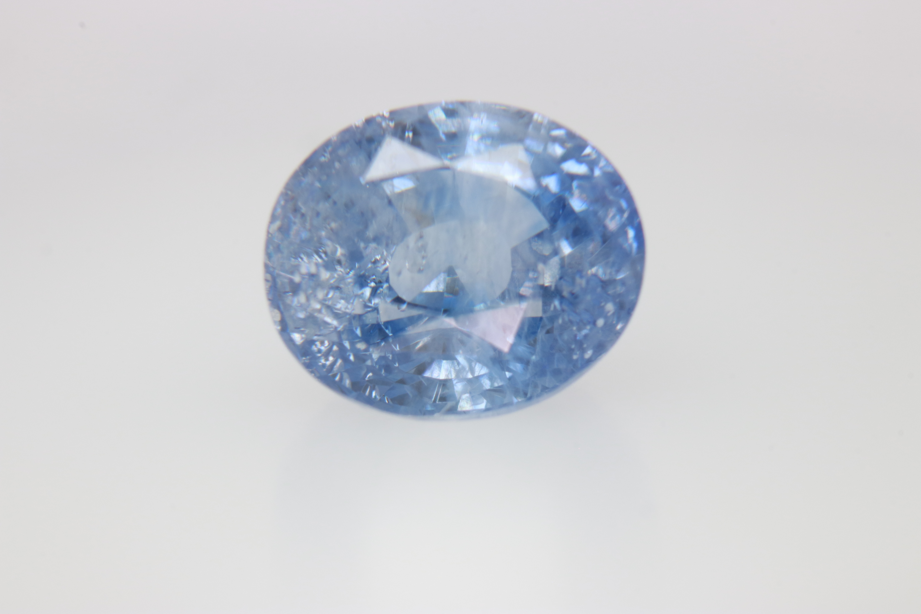 3.0ct Cornflower Blue Sapphire VSI Oval Shape (8.5x7.5x5.6 mm) Unheated gemstone from Sri Lanka