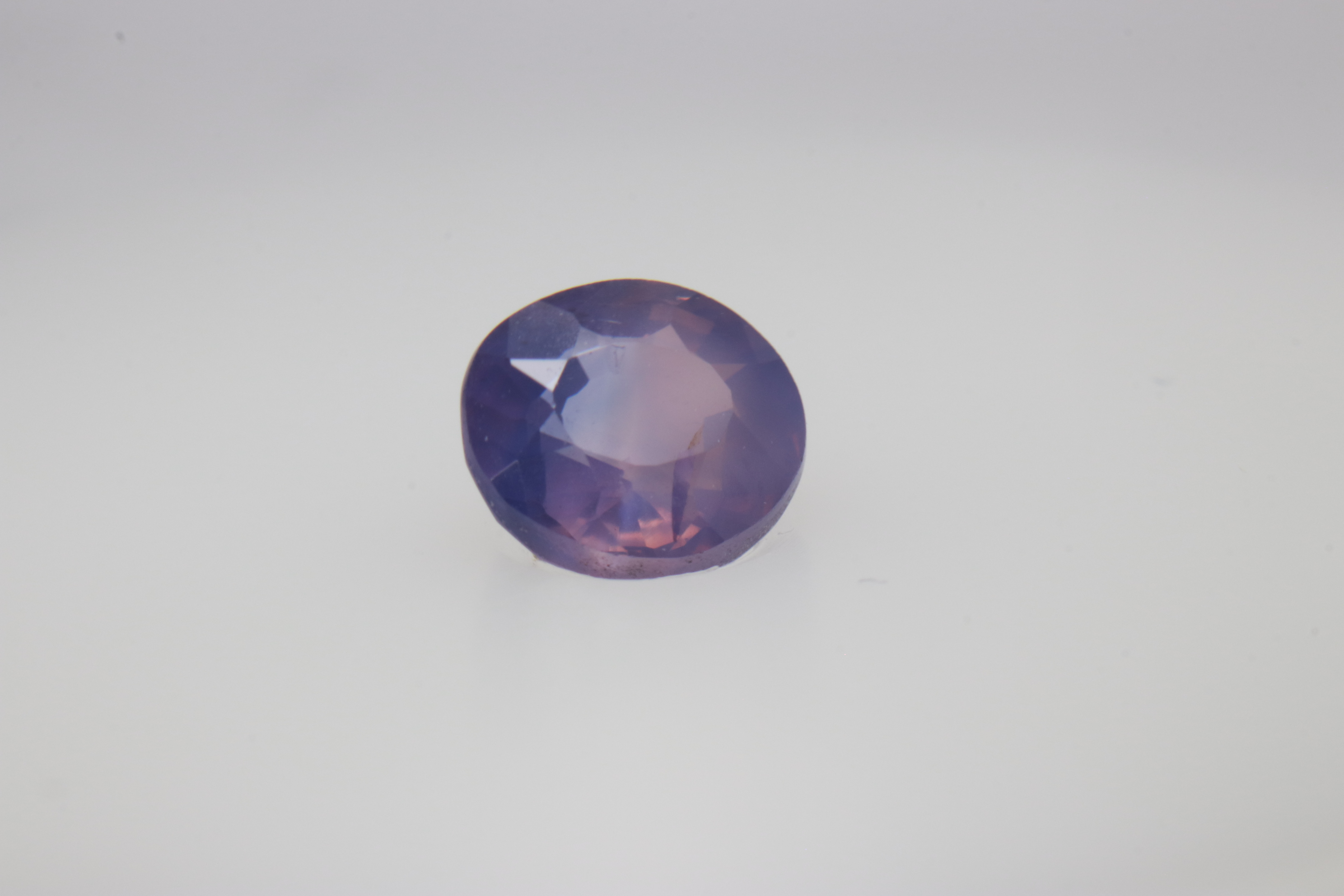 0.85ct Lavender Blush Sapphire VVS Round Shape (0x4.9x5.3 mm) Unheated gemstone from Sri Lanka